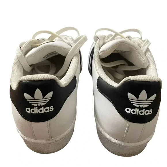 Classic Adidas Shell Toe - Picture 4 of 4